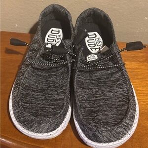 WORN ONCE - Hey Dudes